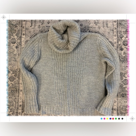 BANANA 🍌 REPUBLIC Gray Cowl neck Sweater, XL, Like New - Picture 1 of 5